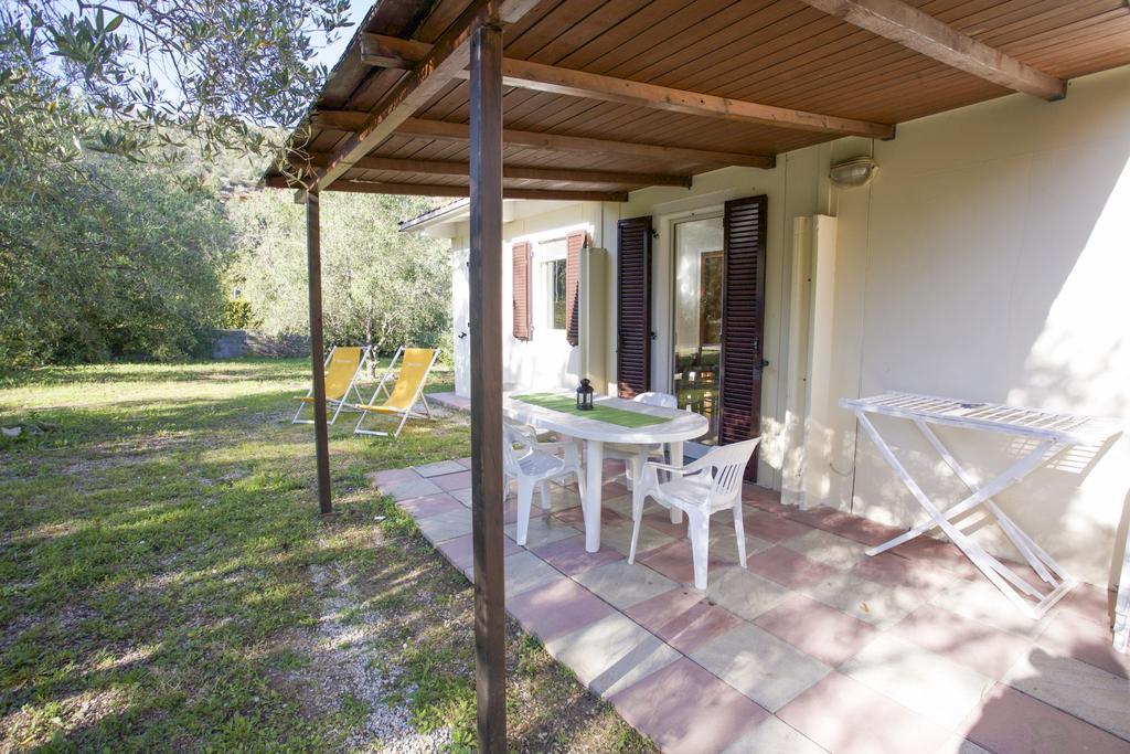 Villa Conti Residence Лакона Экстерьер фото